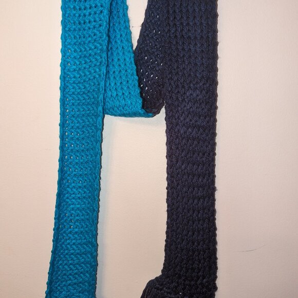 New Handmade Knitted Scarf - Picture 2 of 4